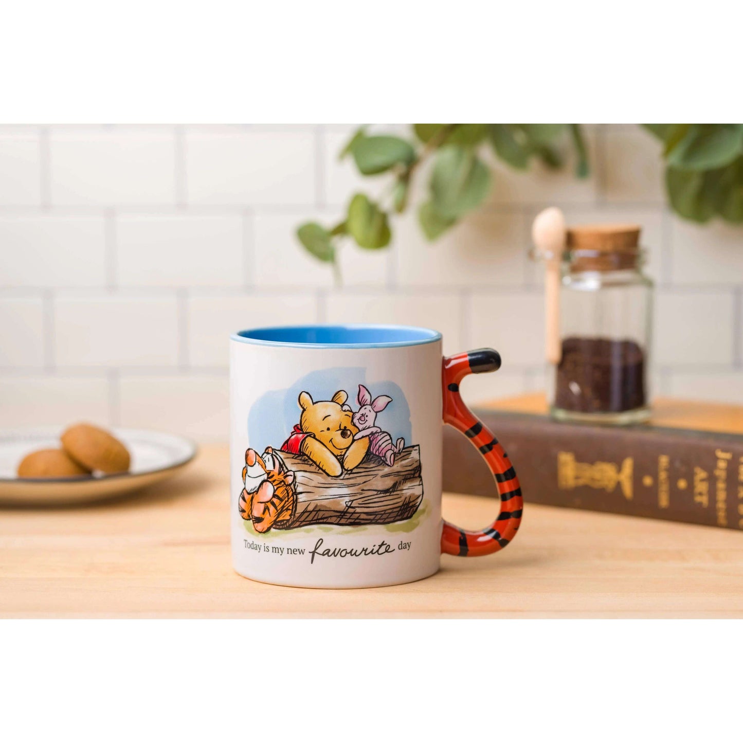 Silver Buffalo - Winnie the Pooh Favorite Day 20oz Shaped Handle Ceramic Mug(N) - MaribelaShop2