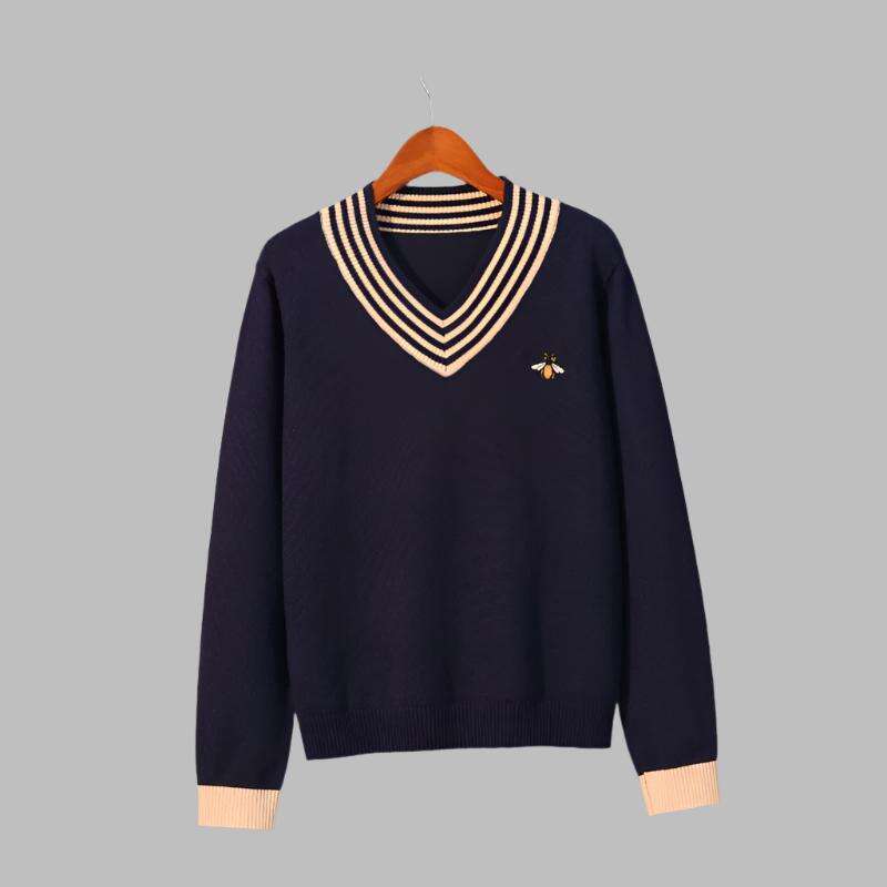 Embroidered Bee Pullover Bottoming Shirt, Unisex Soft Sweater - MaribelaShop2