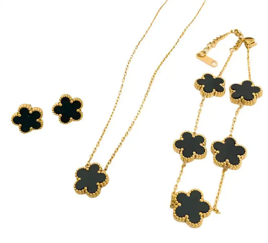 Cute Women Necklace With Five-leaf Flower Pendant Necklace Earring Bracelet Suit - MaribelaShop2